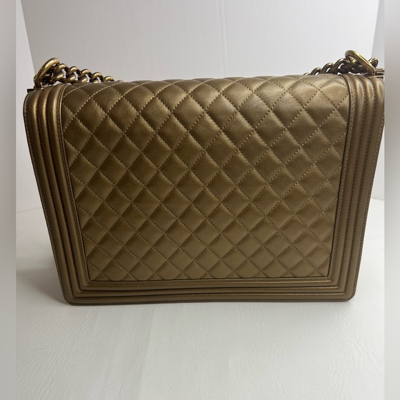 Chanel large maxi metallic bronze quilted boy flap bag - Picture 3 of 15